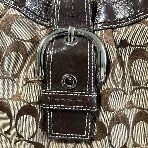 Coach Signature C Shoulder Handbag - Picture 2 of 9